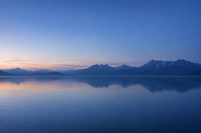 Hintergrund Bergsee für das iPhone Duo Mockup