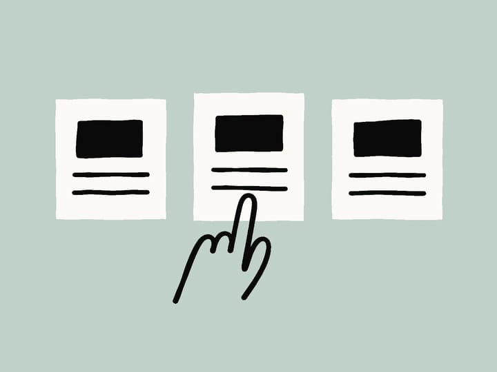 Hand wählt eine von drei Wireframe-Skill-Karten aus